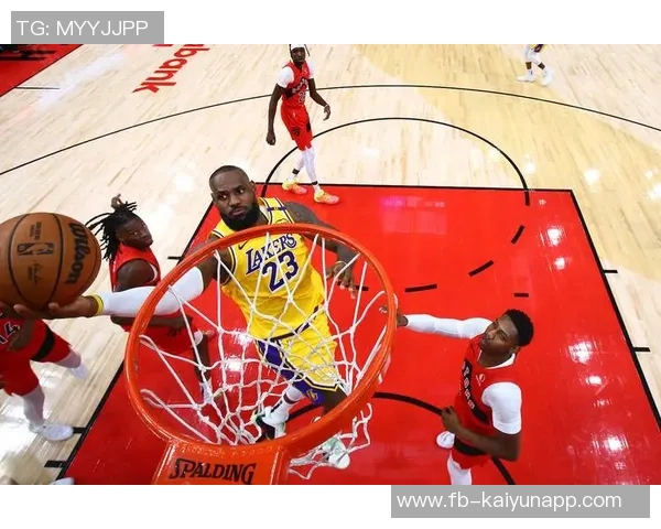 湖人双星状态回暖44分如饮水小里迎生涯巅峰老詹何时归来