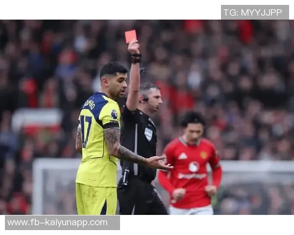 罗梅罗本赛季英超红黄牌数量双冠领跑全联盟引发热议